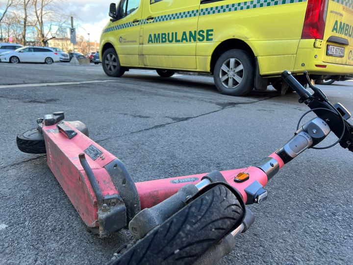 Fire personer har omkommet på elsparkesykkel så langt i år.