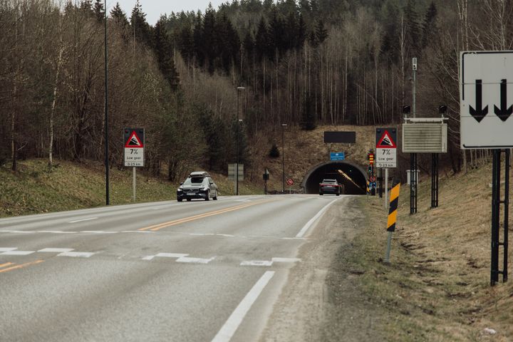 Tunnelportalen til dagens Oslofjordtunnel fra Hurum.