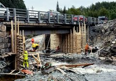 Arbeidet med ny Kobbervoll bru har pågått siden august. Mellom 31. oktober og 3. november skal gammel bru fjernes og ny etableres.