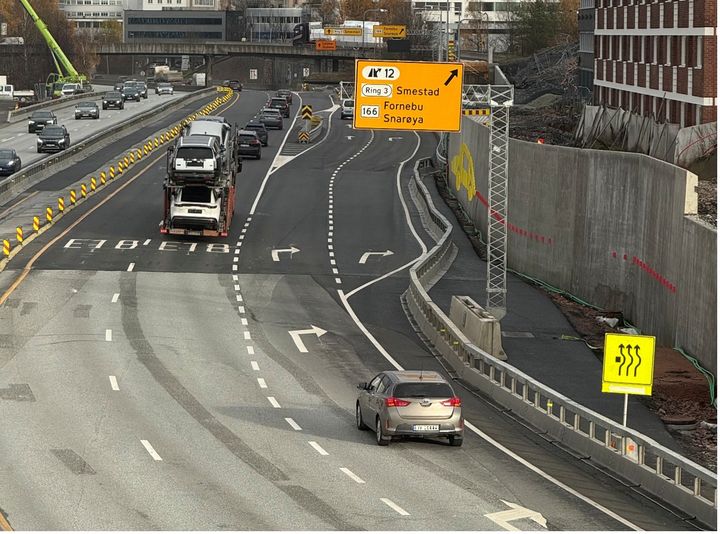 Bildet viser et utsnitt av E18 i Berum