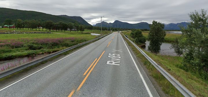 Rv. 85 Osvold bru sør for Sortlandsbrua. Foto: Google Maps Street View