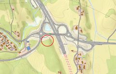 Kart over området hvor området hvor den nye kollektivterminalen skal bygges, er markert med en rød sirkel.