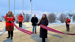 Åpnning på hjemmebane: Fiskeri- og havminister Marianne Sivertsen Næss skrøt av den nye vegen i hennes egen hjemkommune.