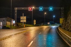 Med kjørefeltsignal på plass, skal det nå mye mer til for at det er nødvendig å stenge Byfjordtunnelen (bildet) og Mastrafjordtunnelen. Foto: Bård Asle Nordbø, Statens vegvesen