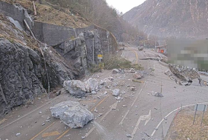 Det vil ta fleire dagar før E134 kan opnast att etter skredet i Etne.