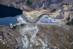 Statens vegvesen reknar med at E134 ved Fjæra i Etne kommune vert stengd fram til onsdag i neste veke.