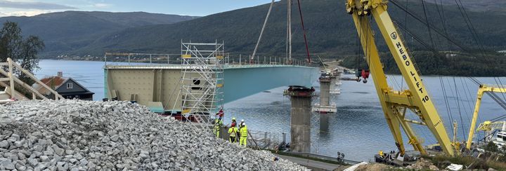 Bro på E8 Sørbotn-Laukslett under bygging.