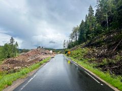 Statens vegvesen og entreprenør Holbæk Anlegg AS går nå i gang med å utbedre Ljosåna–Sundtjørn. Strekningen skal stå ferdig i løpet av november.