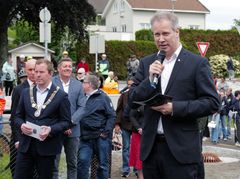 Samferdselsminister Jon-Ivar Nygård oppfordret bedrifter på Forus til å stille med gode garderobefasiliteter og sykkelparkering, og gjerne også en liten gulerot til de ansatte som velger sykkel som fremkomstmiddel.