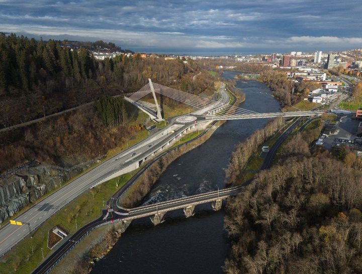 Bilde av nydalsbrua i Trondheim