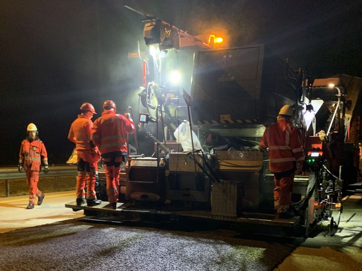 Det blir asfaltering av E6-ramper ved Lillehammer nattestid de to nærmeste ukene. (Illustrasjonsfoto: Eli Ramstad / Statens vegvesen)