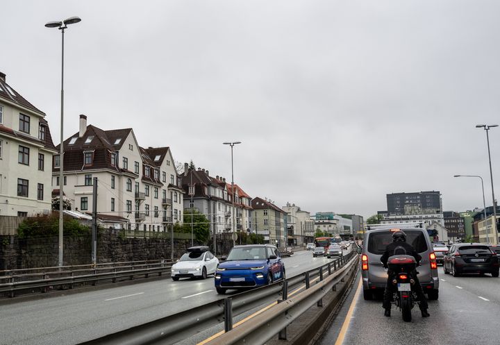 Driftskontraktene som trer i kraft 1. september omfatter blant annet storbyområdene i Bergen (bildet) og Oslo.