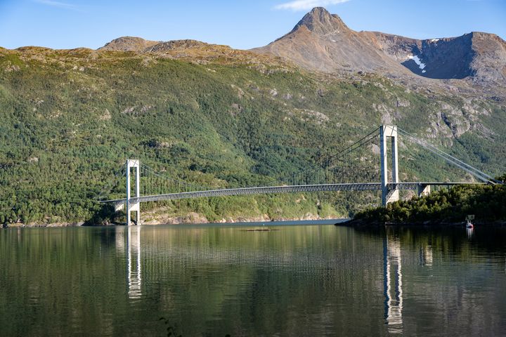 Foto av Skjombrua på E6 i Narvik i Nordland.