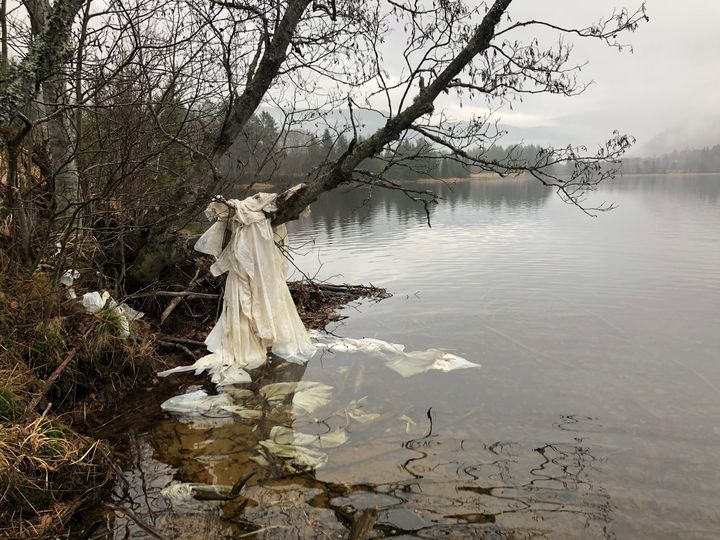 Forskere i NORCE har kartlagt plast i norske elver