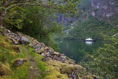 Ferge på fjorden.