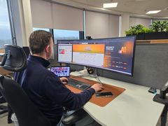 Vegard Berg, gamingansvarlig i POWER, har full kontroll på jobb og Norges medaljefangst.