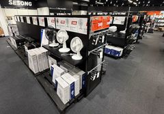 Går unna: Salget av klima-produkter rives ut av hyllene.