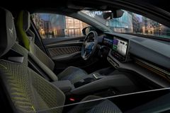 Ahead interiør - CUP bøtteseter med integrerte hodestøtter