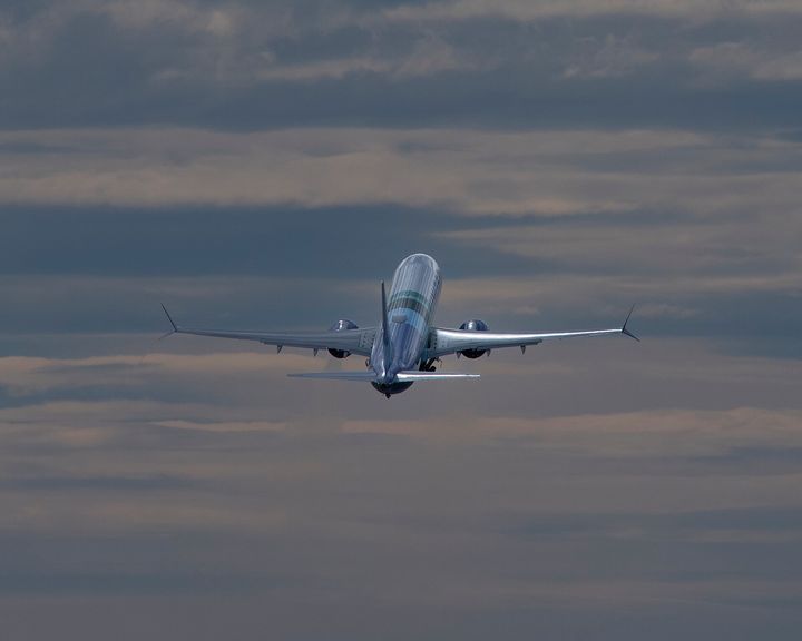 Ny Bellona-rapport: CO₂-lagring gir langt større klimaeffekt enn bruk av syntetisk drivstoff i luftfarten.