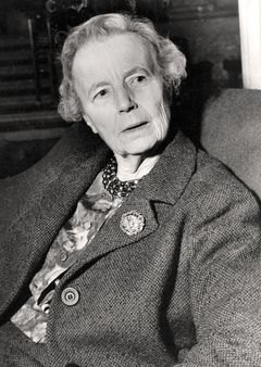 Elise Ottesen Jensen, fotografert i 1951.