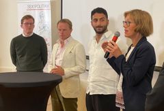 Even Røed (Ap), David Hansen (KrF), Alexander Papaps (SV) og Inger Noer (V) benyttet anledning til å snakke om sitt partis SRHR-politikk da Sex og Politikk kåret landets beste parti for seksuell og reproduktiv helse og rettigheter.