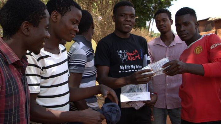 Sex og Politikk er medlem av det internasjonale SRHR-nettverket. Organisasjonen har et eget samarbeidsprosjekt i Malawi. En ungdomsrepresentant fra Malawi deltar på arrangementet i Arendal.
