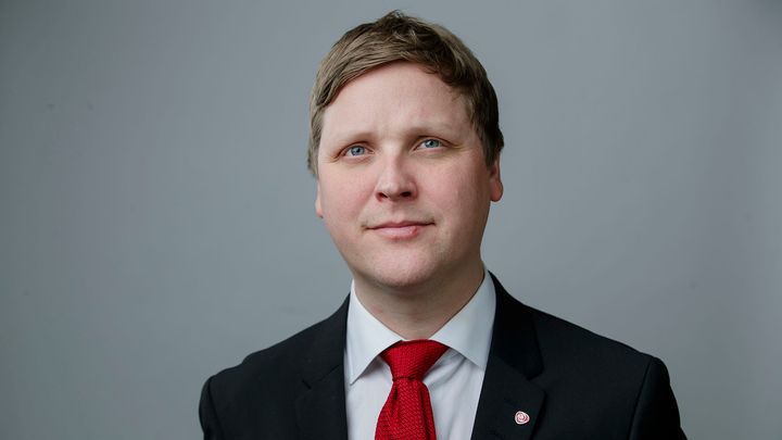 Utviklingsminister Aukrust (Ap) deltar på et internasjonalt lunsjseminar som hovedinnleder.