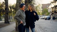 Stillbilde fra kampanjefilmen "Trygg"