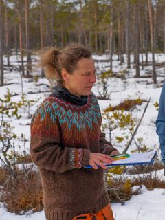 Professor Barbara Zimmermann i skogen
