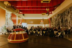 På innsida av krafta, bokstavelig talt: Første dag av «På innsida av krafta»-konferansen foregikk delvis inne i kraftstasjonen på Hylen i Suldal.