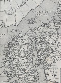 Abraham Ortelius plasserer ingen malstrøm ved Lofoten. Men Charÿbdis finnes ved en malstrøm langt mot nordøst, midt mellom to steder som begge tilsynelatende viser Vardøhus.