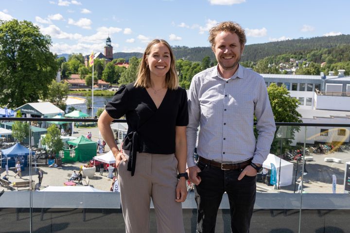 Line E. Elvsveen, leder for kontoretableringen i Bouvet og Erik Sogge, områdeleder for Bouvet Sør-Øst i Sandvika, Drammen og Kongsberg