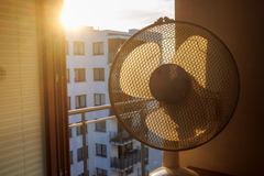 Valg av solskjerming, ventilasjon og kjøleløsninger kan få større betydning i et varmere klima. Nye værfiler fra NMBU gjør det mulig å simulere hvordan bygninger vil fungere under framtidige klimaforhold.