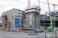 Dag åtte: Bare én uke etter oppstart har betongkjernen i Over Spektrum allerede vokst forbi høyden på arenadelen av Oslo Spektrum.