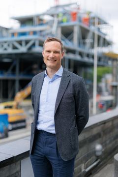 Steinar Fredriksen starter som prosjektsjef i Aspelin Reitan Eiendom 3. august – og tar over ansvaret for Over Spektrum, der glidestøpen på betongkjernen nettopp er i gang.