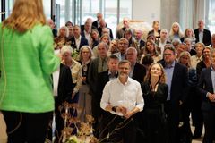 Mari Sundli Tveit, administrerende direktør i Norges forskningsråd, holdt åpningstalen for de over 200 gjestene i lobbyen på Campus Ullevål.