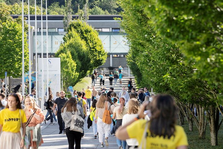 Studenter på campus Ullandhaug