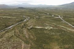 Naturen er i ferd med å viske ut veiene som ble fjernet i det tidligere skytefeltet på Hjerkinn.