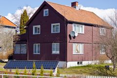 MÅ MALES: En dårlig sommer mange steder i Norge, har gjort at mange malerarbeid har blitt utsatt.