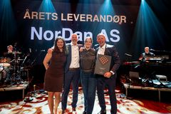 Årets leverandør: Nordan. Fra venstre: Elisabeth Jelstad, Per Gunnar Andersen, Tonje Throndsen fra Mestergruppen og Arne Martin Høstfet.