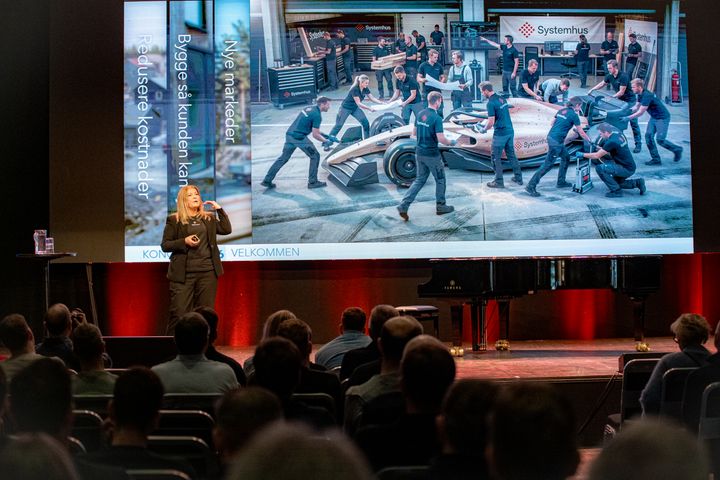 På scenen, Birgitte Andersen.