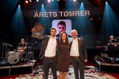 Årets tømrer: Gøran Lund, Bergan Bygg. Fra venstre: Gøran Lund fra Bergan Bygg, Elisabeth Jelstad og Hørdur Hardarson fra Systemhus