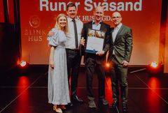 Fra venstre: Lise Stien (Blink Hus kjedekontor), Fredrik Hammarlund (Blink Hus kjedekontor), Runar Svåsand (Blink Hus Sigdal) og Vidar Gammelli (Blink Hus kjedekontor).