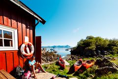 Guvåghytta er en ubetjent hytte i Vesterålen. Kysthytter er populært i år!