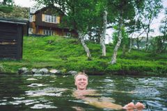Man kan bade på Norgesferie også! Her fra Vangshaugen.