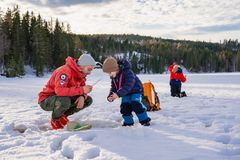 Med Kom deg ut-dagen gir DNT over hele landet familier og andre en introduksjon til friluftsliv.