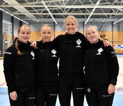 Lag Bjørnstad fra Oppdal har vunnet de to siste NM for damer og sikter på sin tredje tittel. De er også utfordrere for VM plassen. F.v. Torild Bjørnstad, Nora Østgård, Ingeborg Forbregd og Eirin Mesloe.