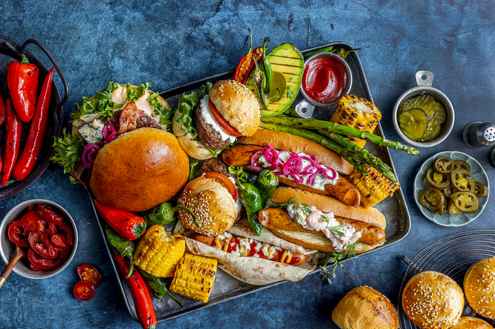 Ny undersøkelse viser at mer enn seks av ti nordmenn er i full gang med grillsesongen allerede i april eller mai.