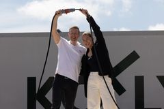 Solcelleanlegget produserer rundt 650 000 kWh fornybar energi årlig.