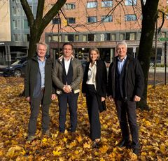 Erland Lundby direktør Eidsiva Vekst, Kine Ryberg Strupstad leder Peak Shaper, Sverre Isak Bjørn daglig leder Gnist Energi, Børre Jacobsen styreleder Gnist Energi